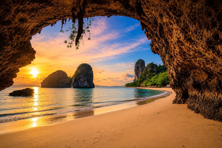 From Krabi: Phi Phi, Maya Bay & Bamboo Island Speedboat Tour