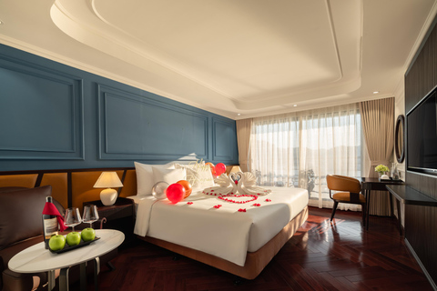 Ha Long Bay on A Luxury 6-star Cruise 2D1N and 3D2N HA LONG BAY 3D2N & SHARED TRANSFER (ROUND TRIP)