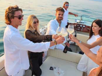 Lazise: Rondvaart bij zonsondergang met wijnaperitief op het Gardameer