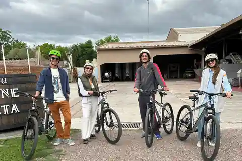 WINERY BIKE TOUR