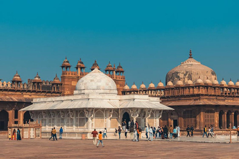 Visite avec entrée coupe-file : fort d'Agra et Fatehpur SikriVoiture tout compris + guide touristique + billet