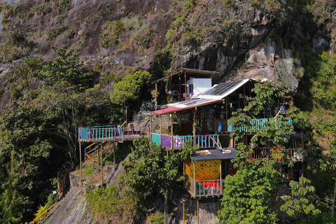 Z Medellín: 1-dniowa wycieczka &quot;La Casa en el Aire&quot;La Casa en el Aire: 1-dniowa wycieczka - transport wliczony w cenę