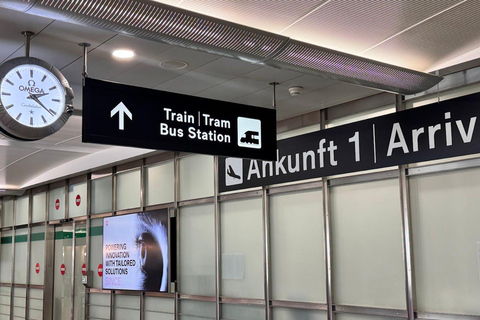 Zurich Airport & City: Scenic Transfer with Lake Photo Stop