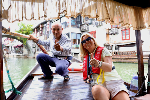 Shanghai: Zhujiajiao Small Tour with Boat Ride & Gardens Shanghai: Zhujiajiao Small Group Tour with Boat Ride&Gardens
