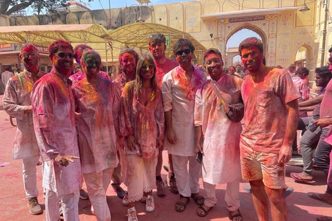 Celebrate Holi Festival In Jaipur With Golden Triangle Tours