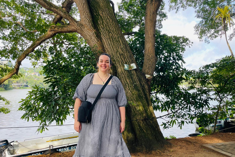 Kandy Day tour With Tea Factory from Colombo