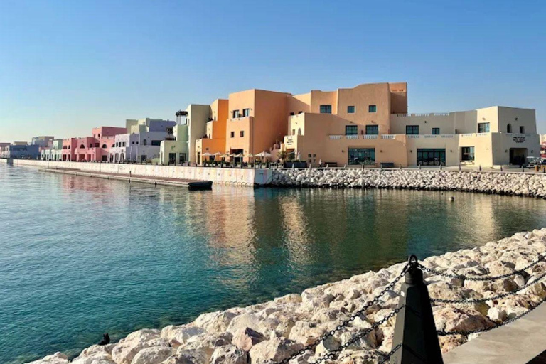 Doha: Mina District's Colorful Streets & Coastal Vibes Tour