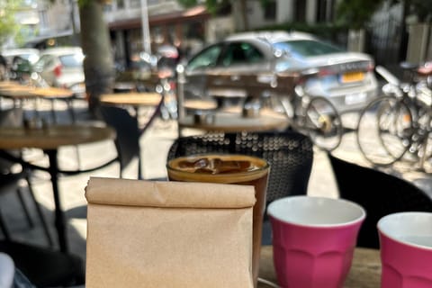 Tel Aviv: Guided Coffee Culture Tour with Tastings