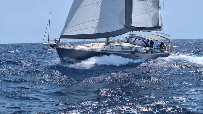 Malta: Privater Yachtcharter mit Skipper und Getränken