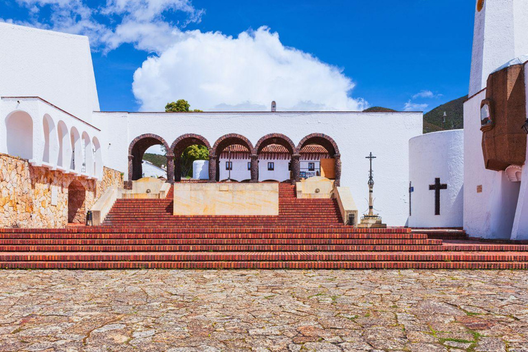 Bogotá: stadshighlights en Guatavita El Dorado-meer dagtourBogotá: hoogtepunten van de stad en Guatavita El Dorado-meer dagtour