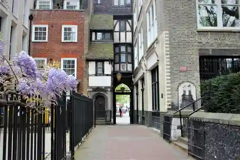 El Londres desastroso: peste, incendios y revolución