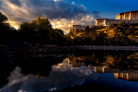 Kathmandu: 10-Day Lhasa and Tibetan Plateau Tour with Guide