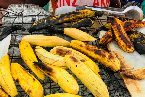 Accra Centraal: Wandeltour over straatvoedsel met Akosua SerwaaAccra Central Street Food wandeltour met Akosua Serwaa