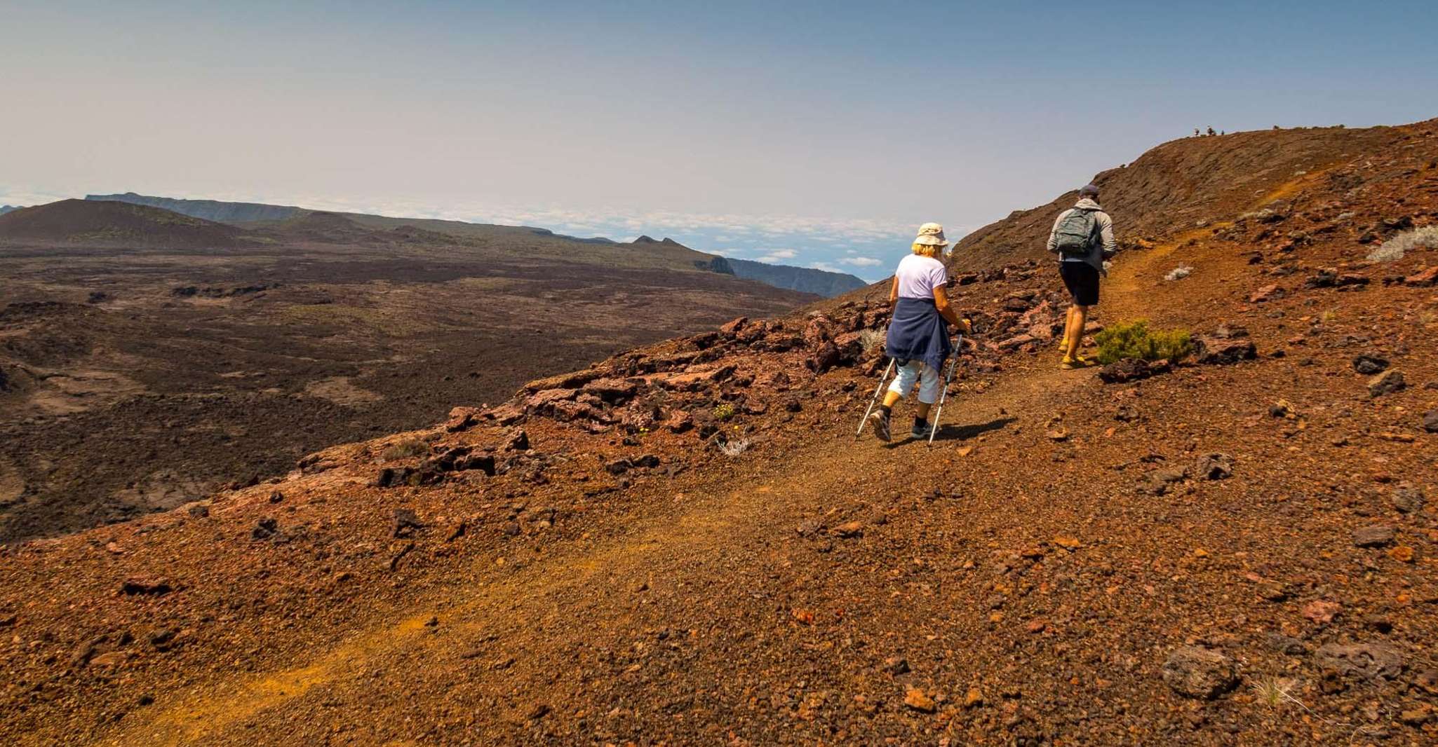 Group hike on the Plaine des Sables, Piton de la Fournaise - Housity