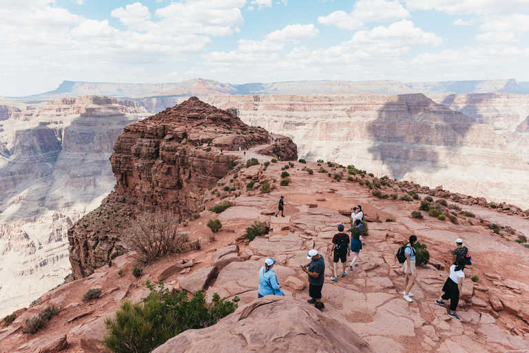 De Las Vegas: Grand Canyon West Rim avec Skywalk en optionVisite du Grand Canyon sans billet d'entrée au Skywalk