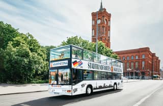 Berlin: Hop-On-/Hop-Off-Bustour mit Live-Kommentar