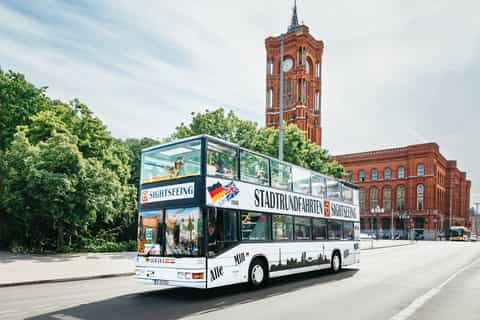 Berlin: Hop-on Hop-off Bus Tour with Live Commentary