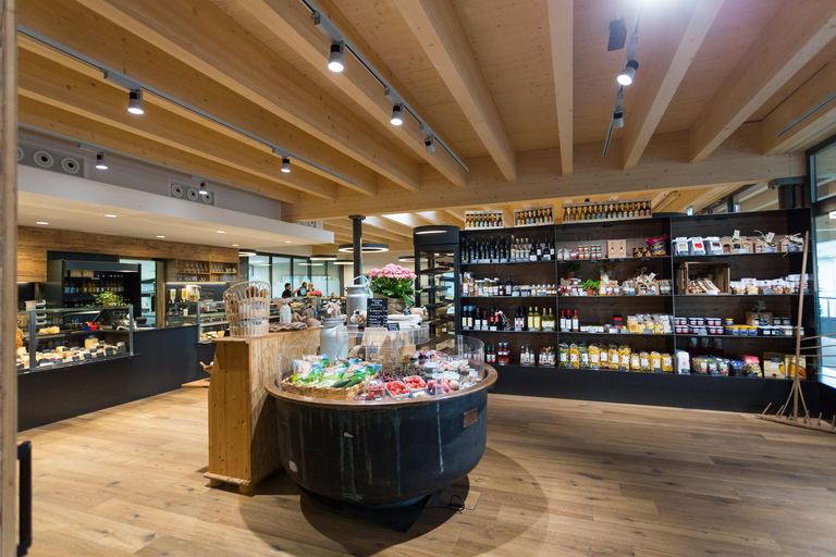 Zurich: Rapperswil, Einsiedeln, and Lindt Home of Chocolate