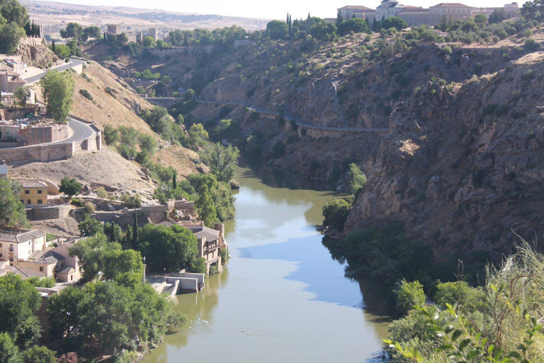 Tour particular por Toledo e Segóvia - Serviço de busca no hotel em Madri