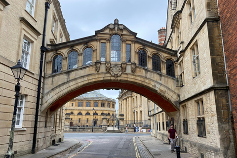 Oxford: Wycieczka piesza z inspektorem Morse&#039;em, Lewisem i Endeavour