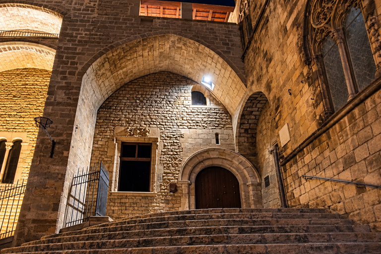 Barcelona: Gothic Quarter Myths & Dark History Night Tour