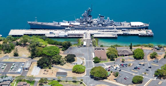 Private Pearl Harbor USS Arizona and USS Missouri