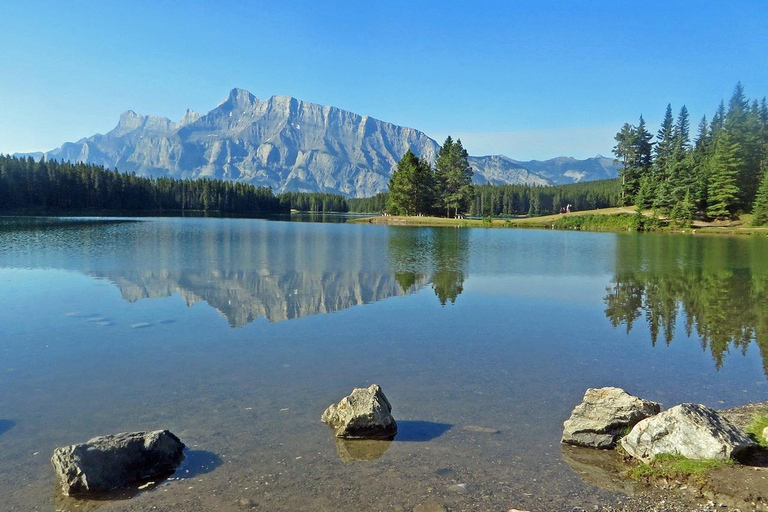 Banff: 9 Epic Locations of Canadian Rockies in One Day