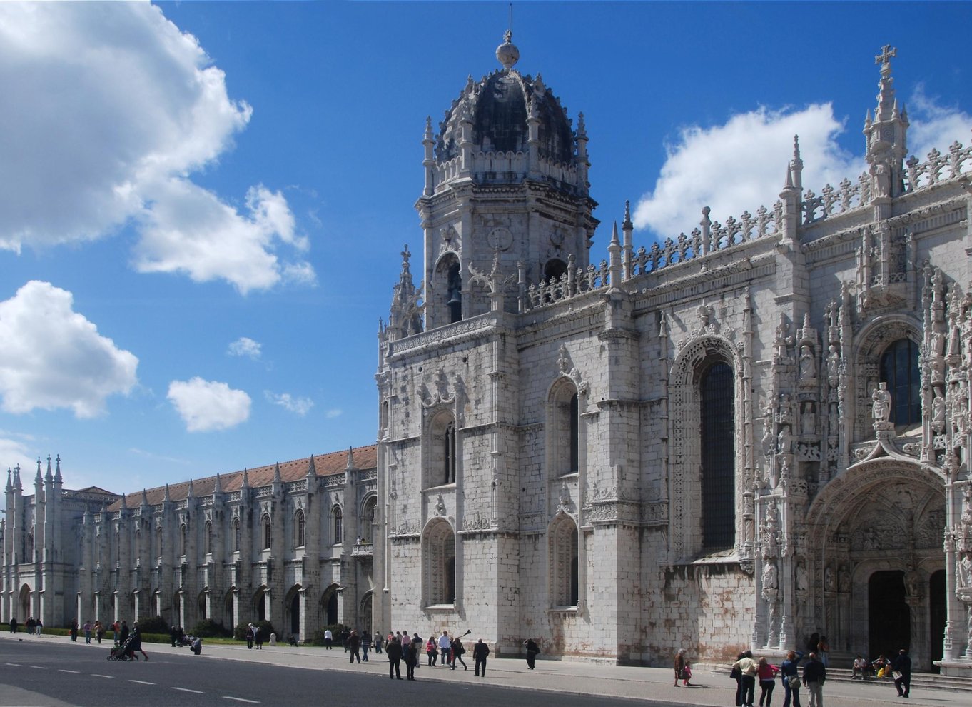 Lissabon: Privat sightseeingtur i en vintage tuk tuk