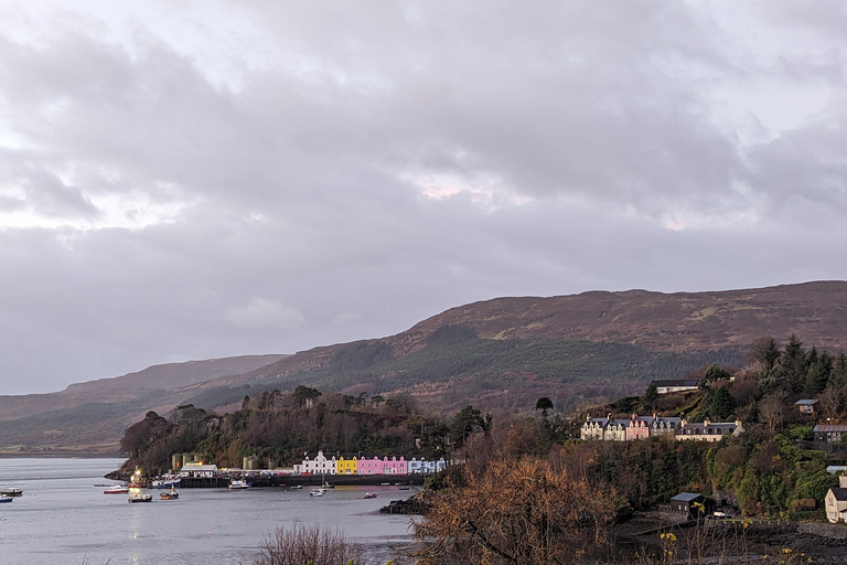 Tour di 3 giorni dell&#039;isola di Skye, Glencoe, Inverness e Loch Ness3 Day Tour of Isle of Skye, Glencoe &amp; Loch Ness - SPANISH