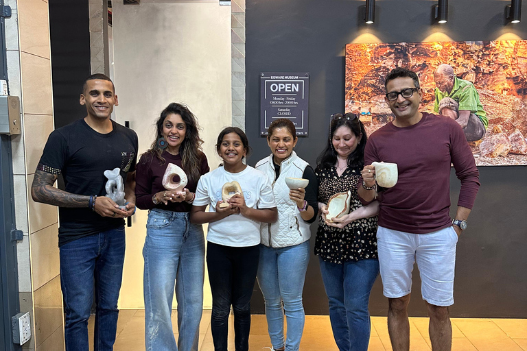 Nairobi: Entry Ticket to Egware Museum With Sculpting Class Entry Ticket and Sculpting Class