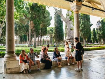 Istanbul: Topkapi Palace and Harem Guided Tour with Ticket