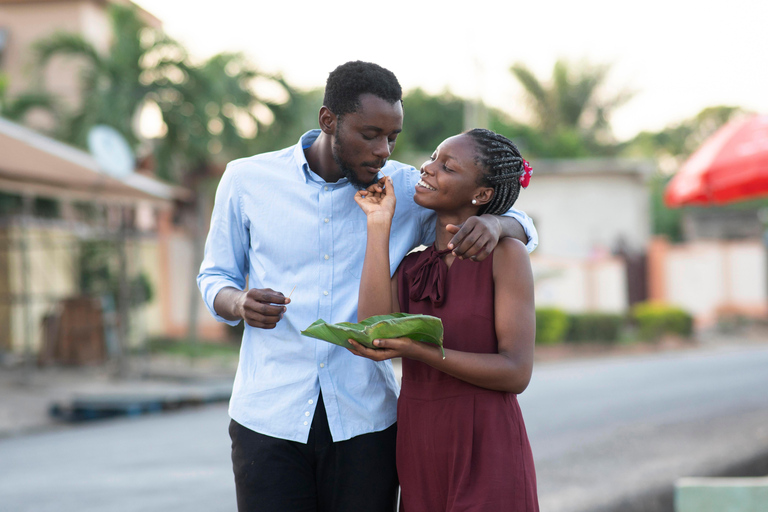 Accra : Visite culinaire nocturne avec un guide régional