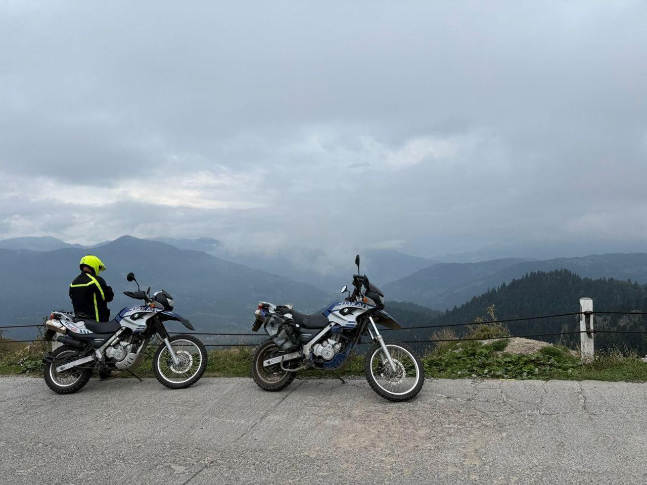 Ab Batumi: 2-tägige alpine Motorrad-Expedition mit Hotel