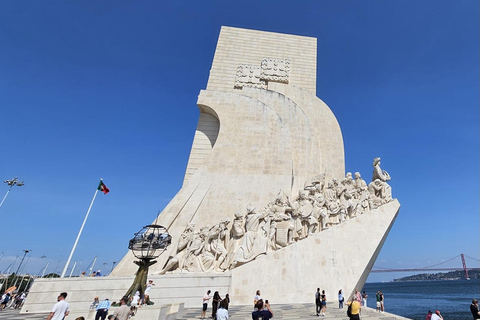 Lisbon: Multilingual Private TukTuk Tour with Live Guide Ultimate Lisbon & Belém Experience 04 hrs(Pick Up+Drop-off)*