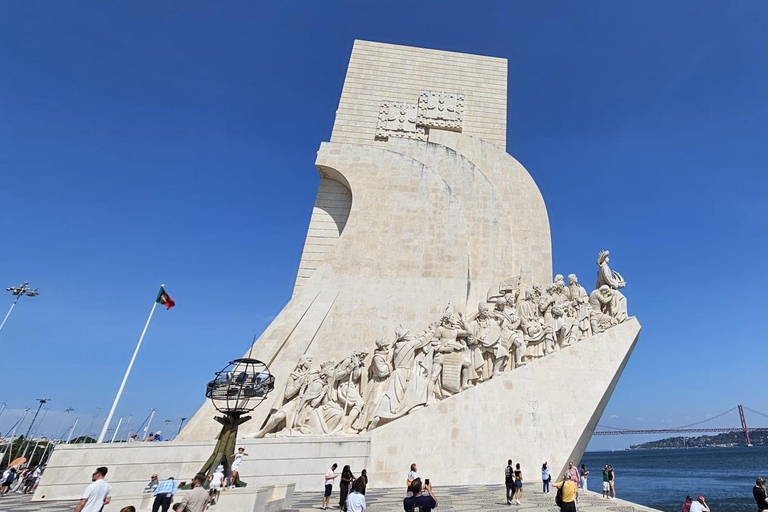 Lisbon: Multilingual Private TukTuk Tour with Live Guide Ultimate Lisbon & Belém Experience 04 hrs(Pick Up+Drop-off)*