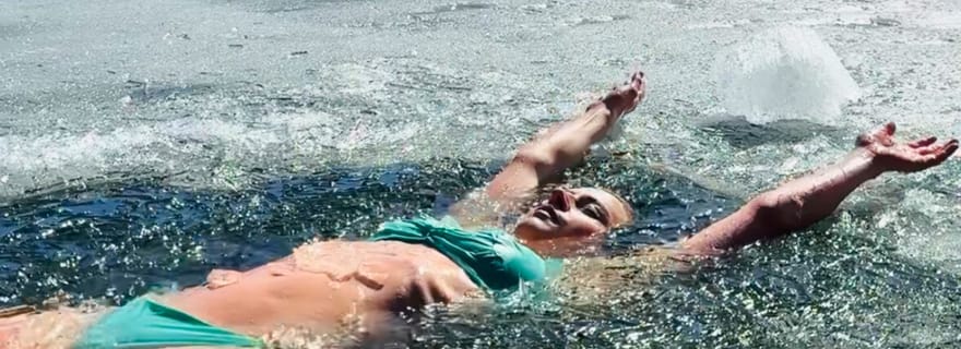 Helsinki : expérience de nage en eau glacée et sauna