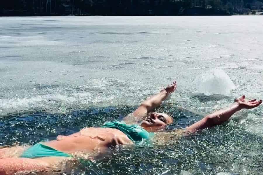 Helsinki: Allas Pool – Kältebad & Sauna. Foto: GetYourGuide Helsinki: Allas Pool – Kältebad & Sauna. Foto: GetYourGuide