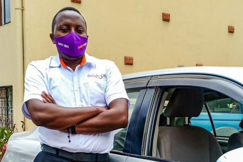 Nairobi: Private Transfer to Jomo Kenyatta or Wilson Airport