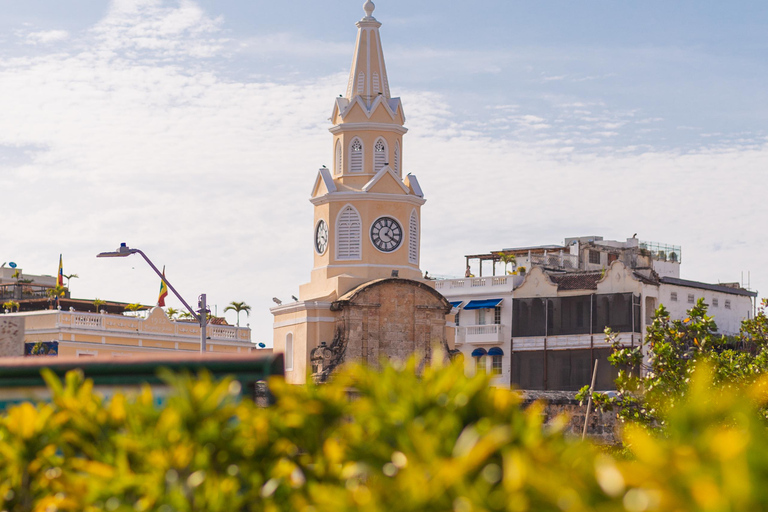 Cartagena: Motorcycle rental in the walled center