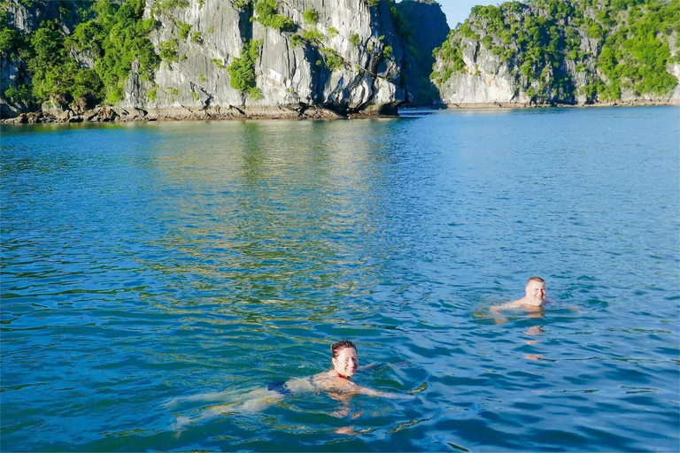 HANOI : EXPLORATION DE CAT BA - BAIE DE LAN HA (2JOUR 1NUIT)