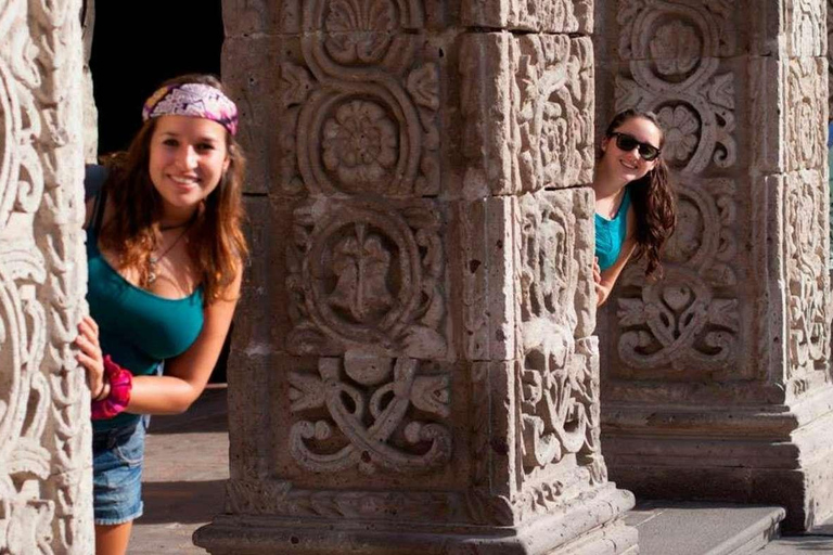 Walking tour of the historic center of Arequipa