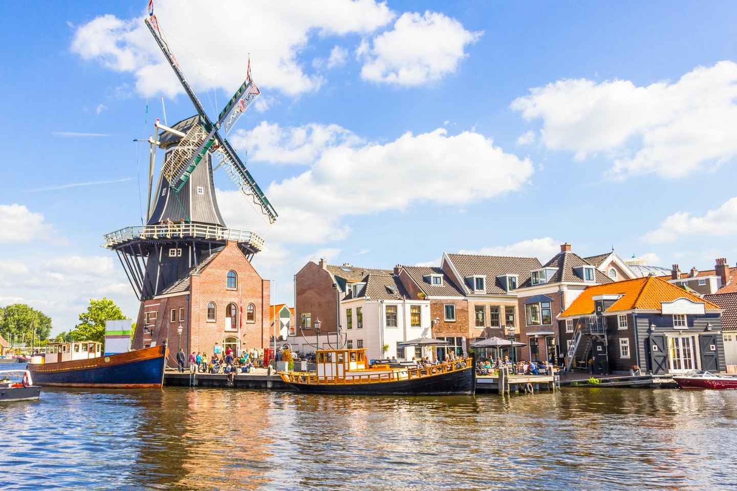 Amsterdam to Haarlem: Private Day-Trip Experience