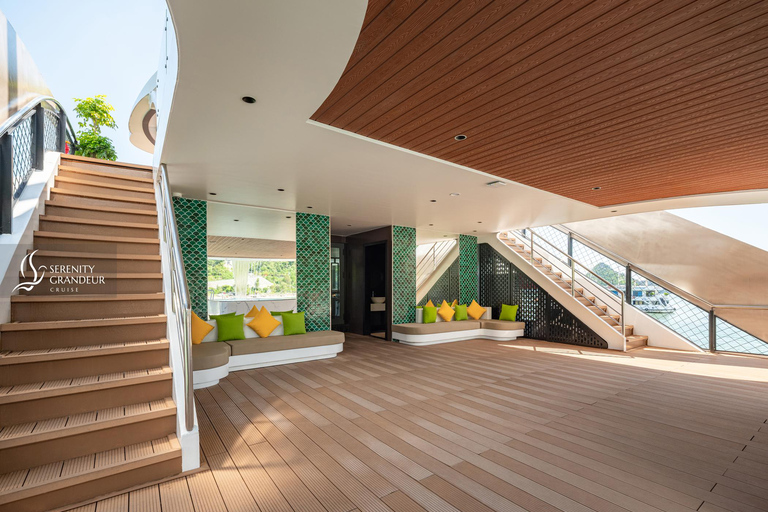 河内/卡巴兰哈湾游轮 - 皮划艇、按摩浴缸、滑水道河内/吉婆兰哈湾游船之旅：皮划艇、按摩浴缸、滑水道