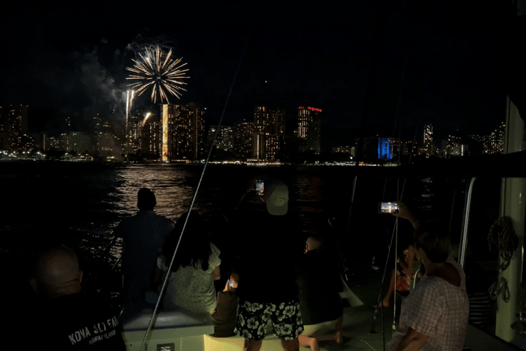 Waikiki: Sunset Swim & Sailing Experience