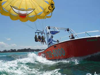 Anna Maria Eiland & Bradenton Strand Parasailing Tour