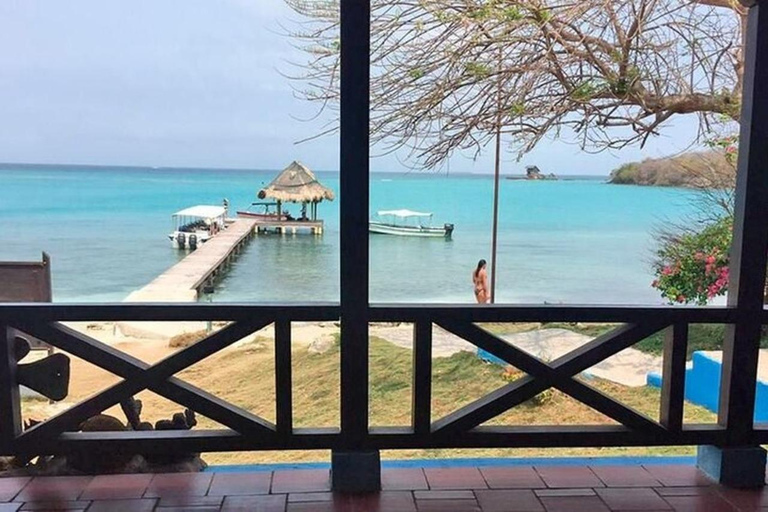 Cartagena: passeio por 4 ilhas com mergulho com snorkel e almoçoCartagena: passeio por 4 ilhas com mergulho e almoço