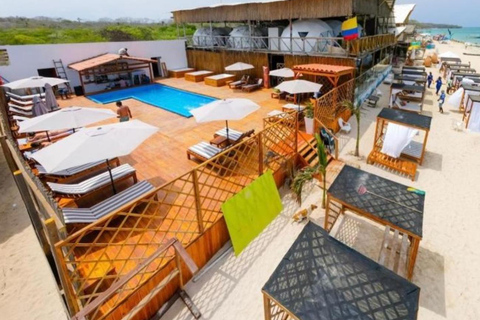 Cartagena: ¡Excursión de un día Glamping Gerónimo en Barú en lancha rápida!