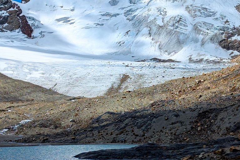 Wanderung Charquini und Lagunen von Huayna Potosí (Westseite)Wandern in Charquini und Lagunen von Huayna Potosí (Westseite)