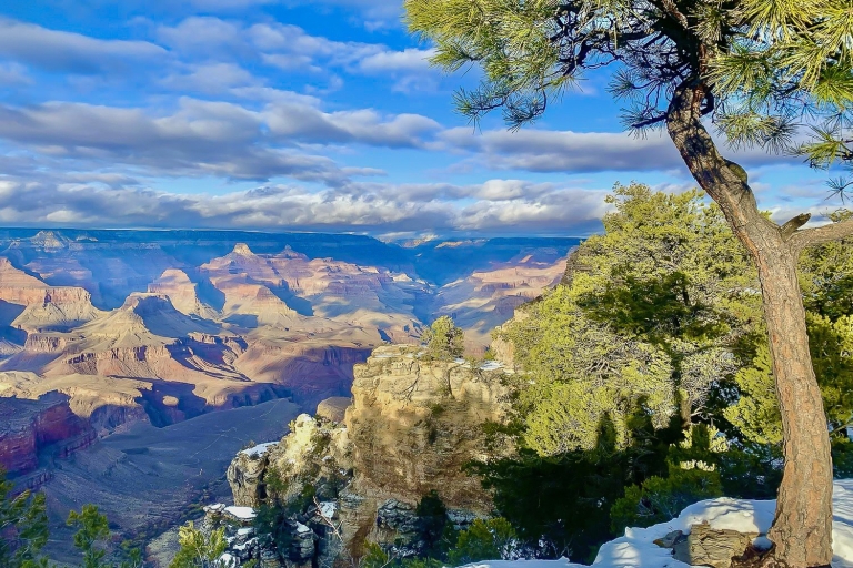 From Las Vegas: Grand Canyon Guided Day Trip with Lunch Grand Canyon: Multi-Stop Guided Tour from Las Vegas