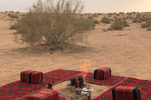 Wadi Rum: Bedouin Style Lunch or Dinner with Pickup Evening Bedouin Dinner in Desert with Tea,coffee,Candlelight